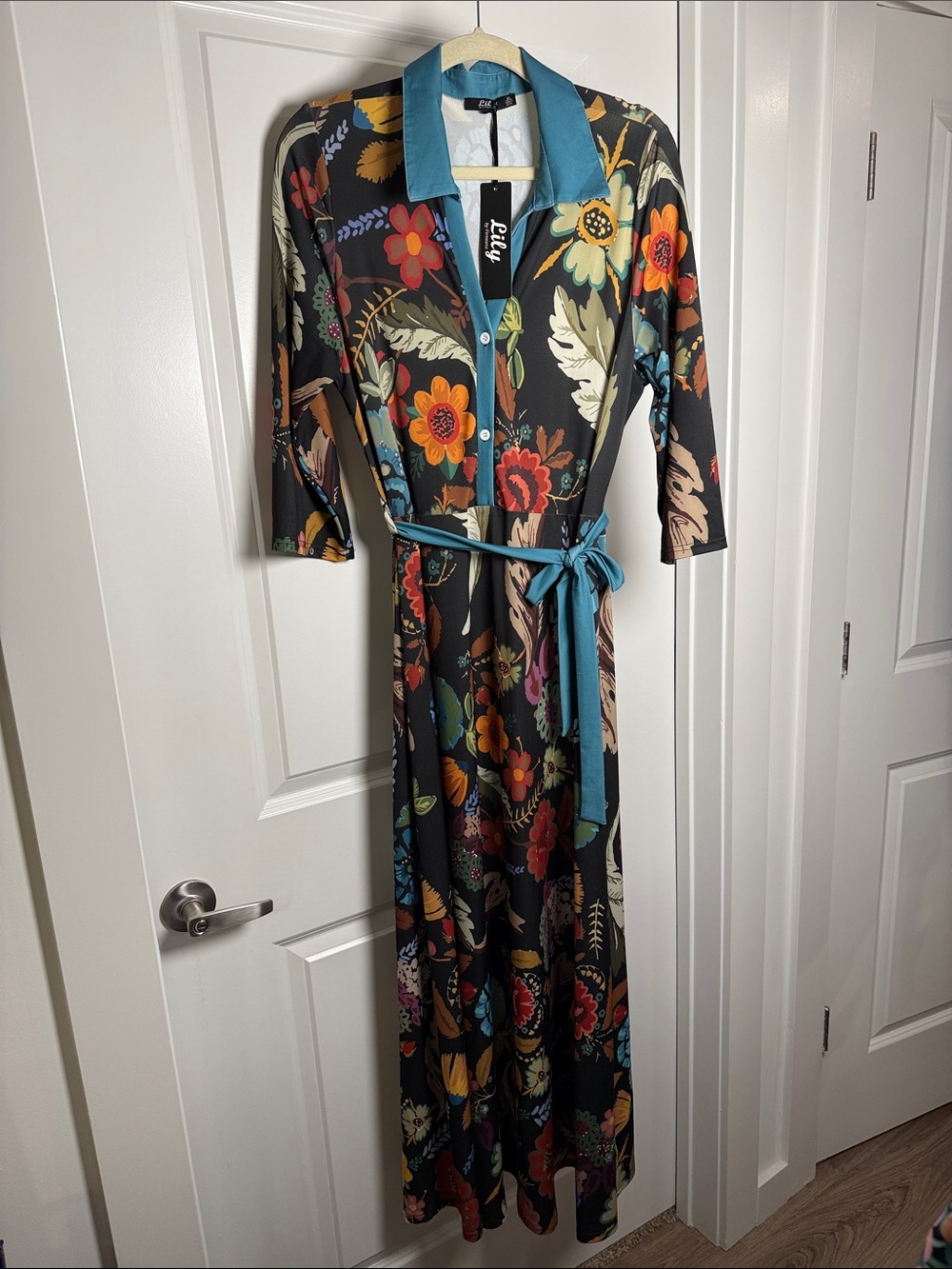 Lily by Firmiana Black Floral Maxi Dress with Teal Collar and Tie Belt NWT